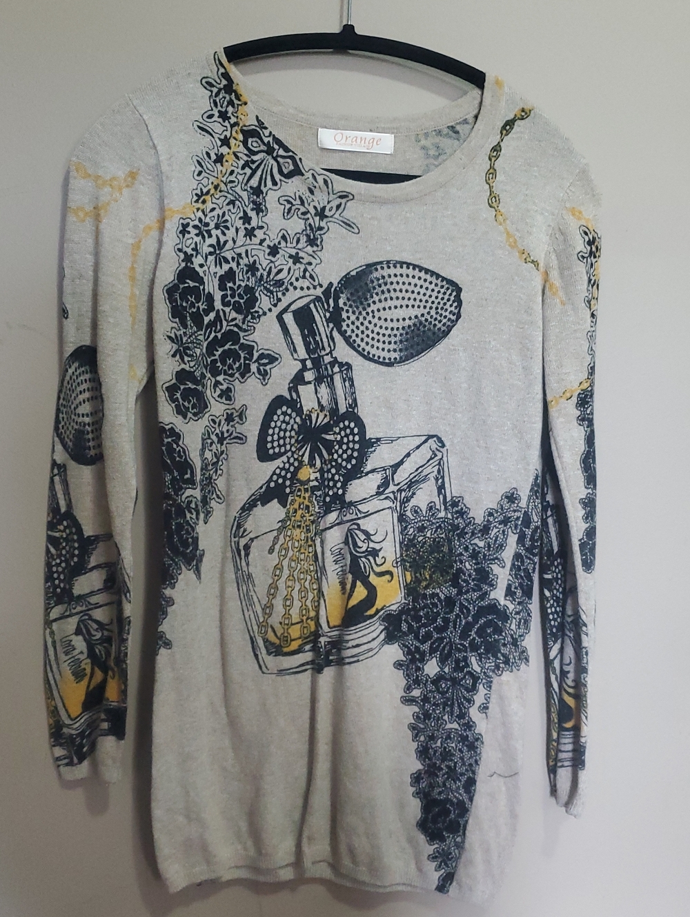 Orange Fashion Village Beige Floral & Perfume Print Long Sleeve Top Size Medium